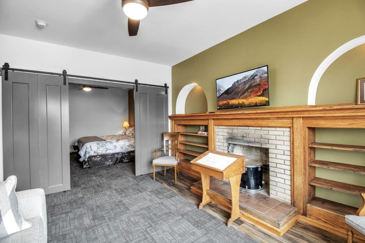 Webber Hotel Lyndonville Экстерьер фото